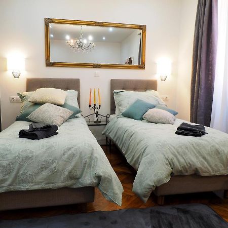 Deluxe Zoya Centar Pula Quarto foto