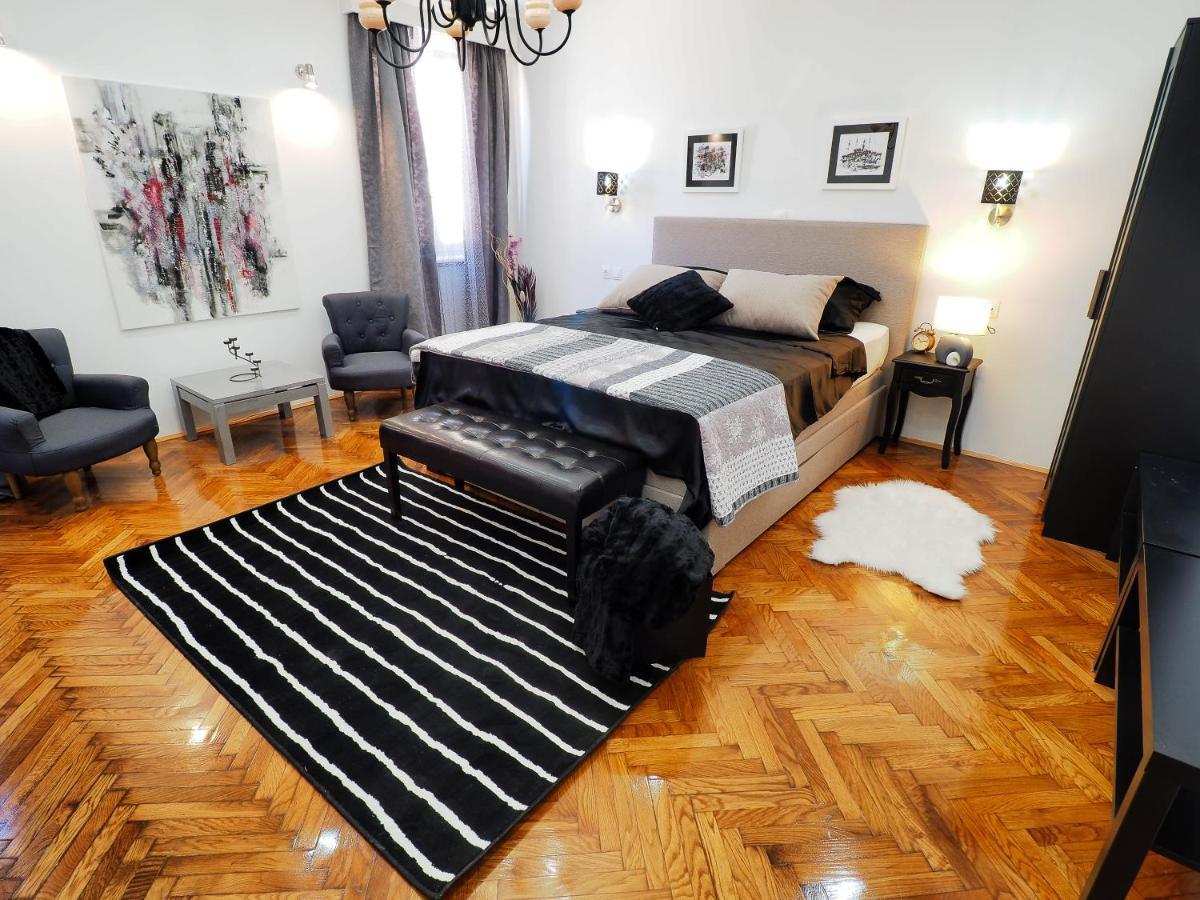 Deluxe Zoya Centar Pula Quarto foto
