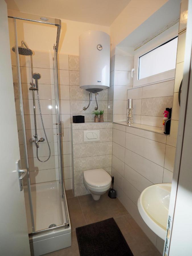 Deluxe Zoya Centar Pula Quarto foto